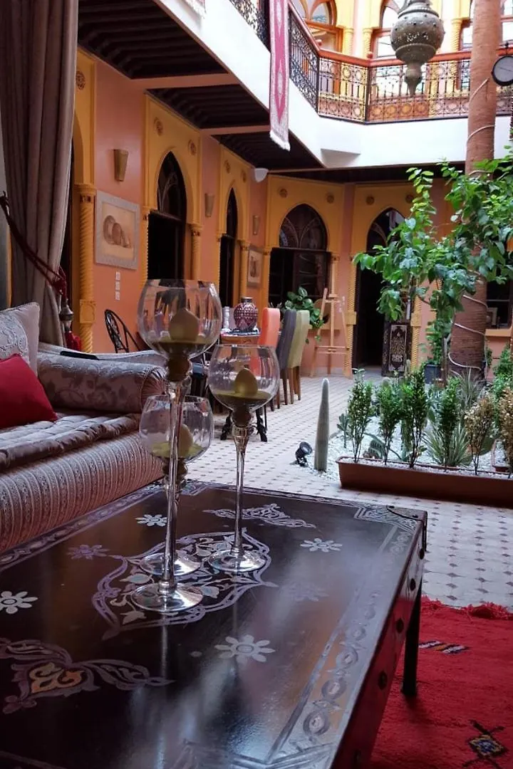 Contatti di Riad Halcon